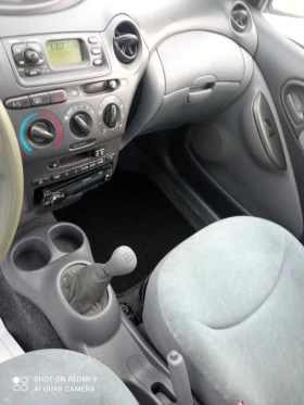 Toyota Yaris Бензин полуавтомат , снимка 5