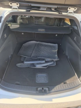 Toyota Corolla 1.8 Hybrid, снимка 16