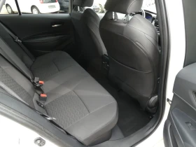 Toyota Corolla 1.8 Hybrid, снимка 13