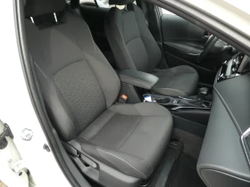 Toyota Corolla 1.8 Hybrid, снимка 12