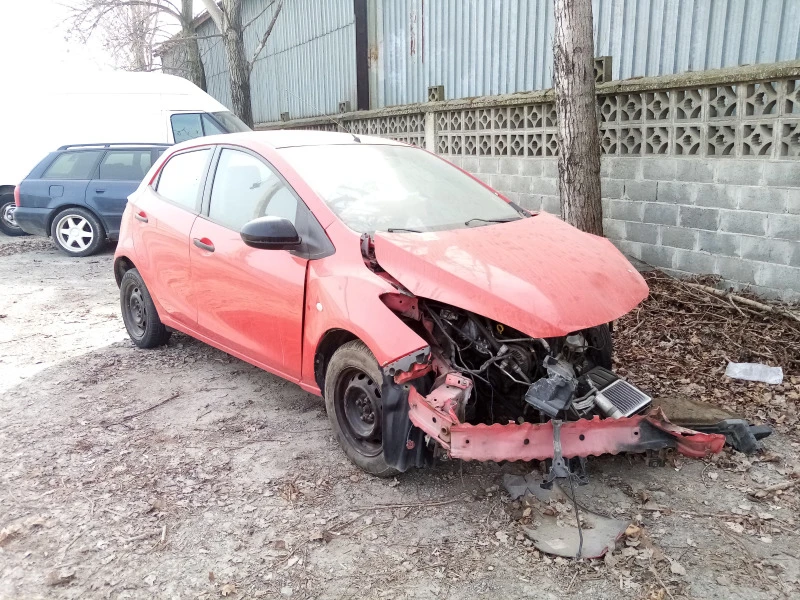 Mazda 2, снимка 1 - Автомобили и джипове - 23532852