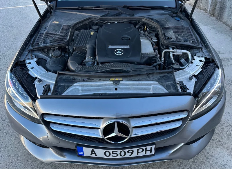 Mercedes-Benz C 300 4MATIC, снимка 14 - Автомобили и джипове - 47930832