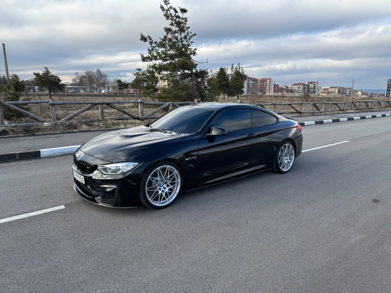 BMW M4 Carbon, снимка 5 - Автомобили и джипове - 48350325