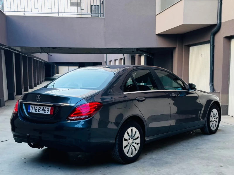 Mercedes-Benz C 220 BlueEFFICIENCY, снимка 3 - Автомобили и джипове - 48793864