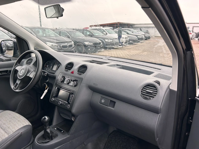 VW Caddy 1.6TDI NAVI/KOJA , снимка 12 - Автомобили и джипове - 49261109