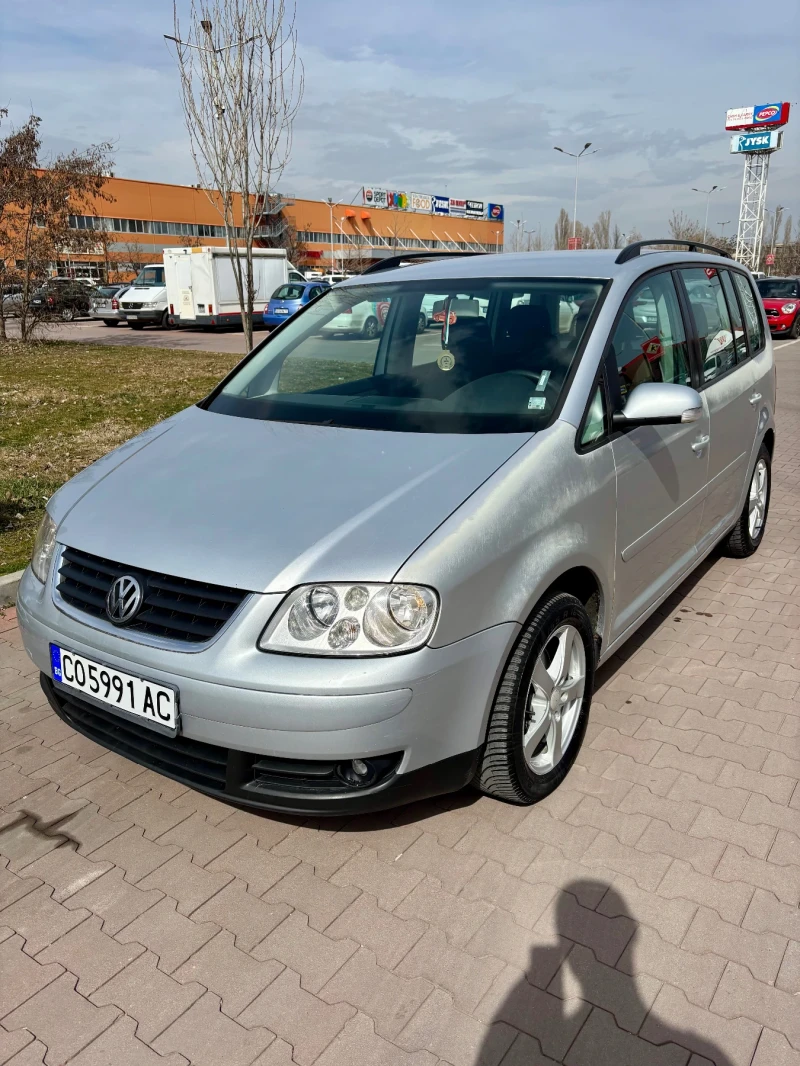 VW Touran, снимка 2 - Автомобили и джипове - 49449557