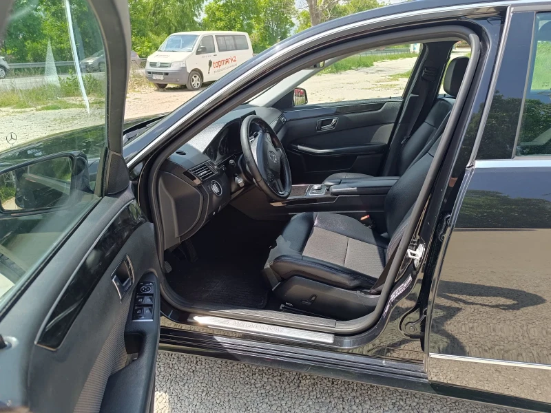 Mercedes-Benz E 300 Blue Efficiency , снимка 7 - Автомобили и джипове - 50389798