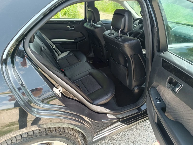 Mercedes-Benz E 300 Blue Efficiency , снимка 9 - Автомобили и джипове - 50389798
