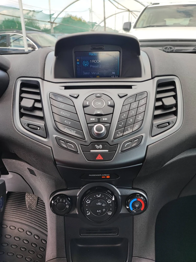 Ford Fiesta 1.5TDCI* EURO 6b, снимка 13 - Автомобили и джипове - 52077328