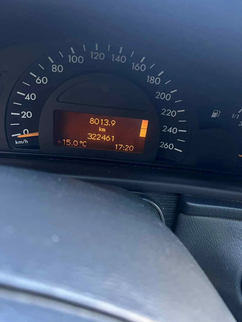 Mercedes-Benz C 270, снимка 12 - Автомобили и джипове - 52120814