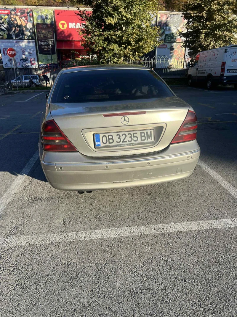 Mercedes-Benz C 270, снимка 7 - Автомобили и джипове - 52120814