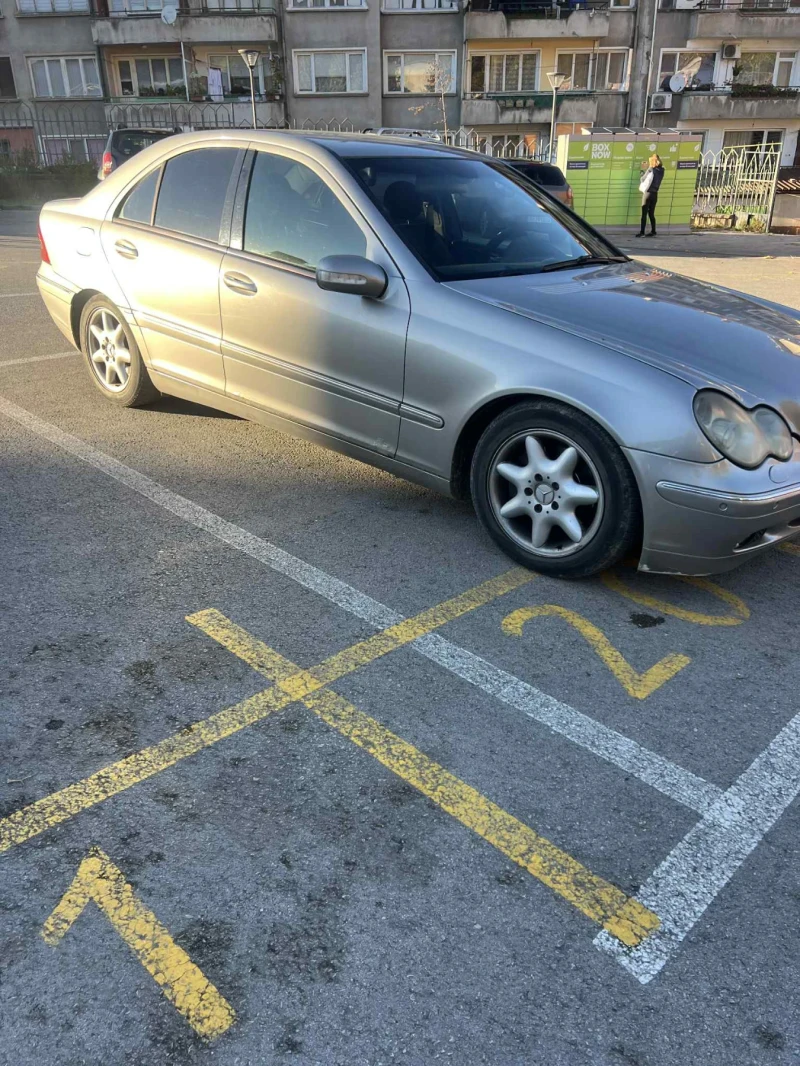 Mercedes-Benz C 270, снимка 4 - Автомобили и джипове - 52120814