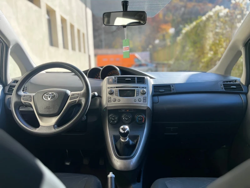 Toyota Verso 2.0d4d 126к.с., снимка 6 - Автомобили и джипове - 52810277