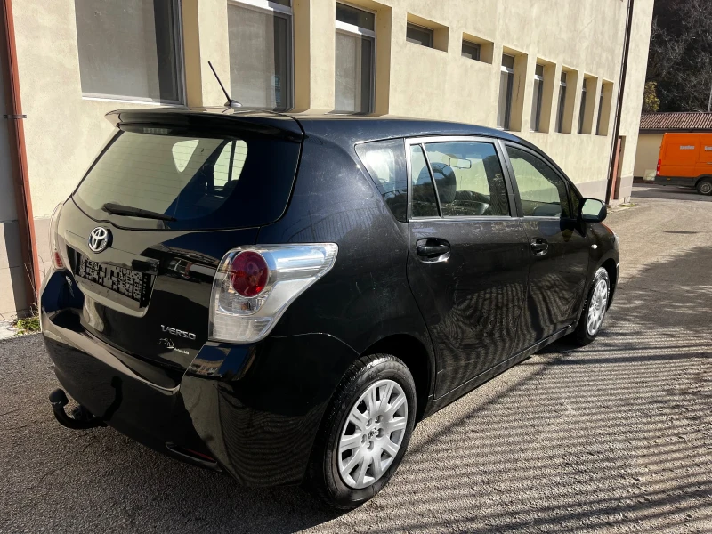 Toyota Verso 2.0d4d 126к.с., снимка 3 - Автомобили и джипове - 52810277