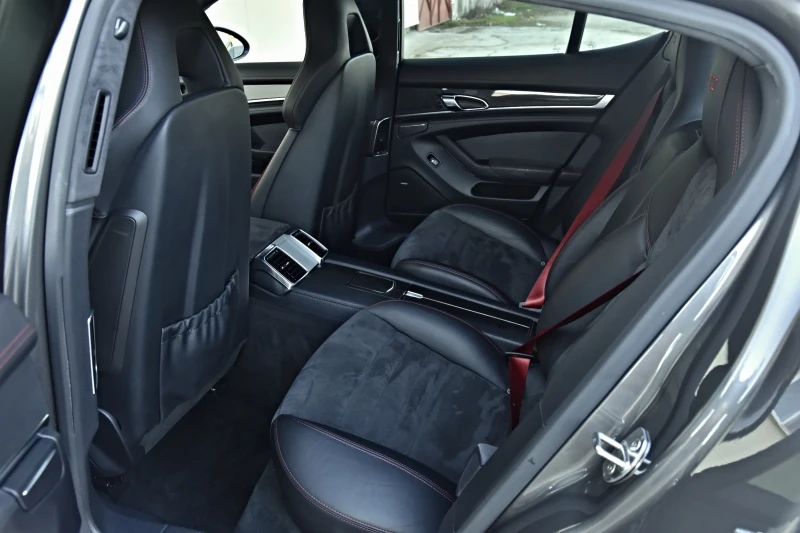 Porsche Panamera * GTS* FULL* , снимка 13 - Автомобили и джипове - 53161014