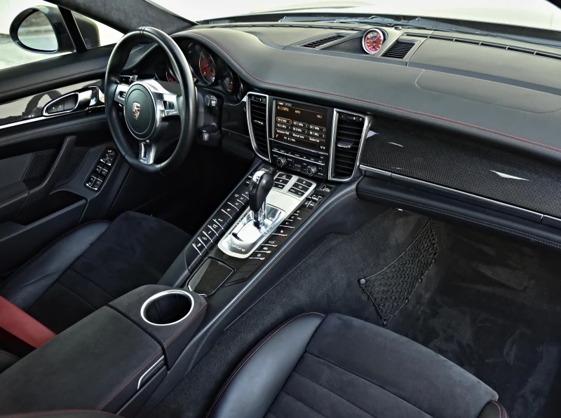 Porsche Panamera * GTS* FULL* , снимка 8 - Автомобили и джипове - 53161014