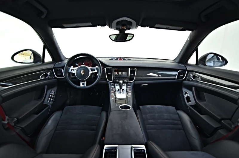 Porsche Panamera * GTS* FULL* , снимка 15 - Автомобили и джипове - 53161014