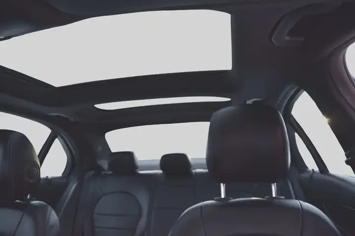 Mercedes-Benz C 300 * 4MATIC* Navigation* AMG Alloys*  - изображение 7