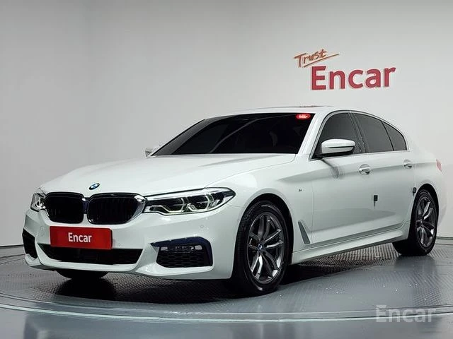 BMW 530 ПОДГРЕВИ * ОБДУХВАНЕ * 360 КАМЕРА * АВТОКРЕДИТ