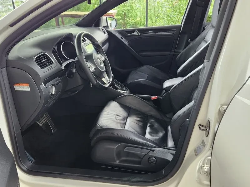 VW Golf 2.0 Gtd, снимка 10 - Автомобили и джипове - 55748781