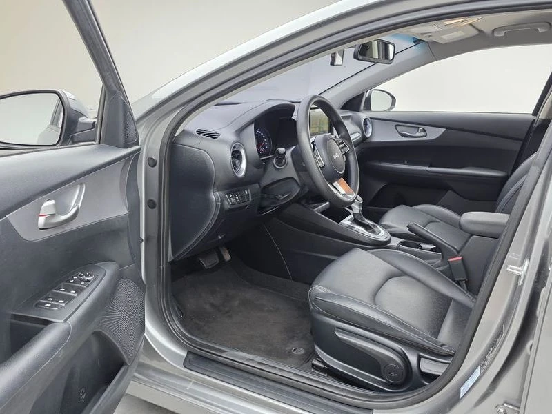 Kia K3 1.6| 123�.�. | Mobile.bg � ����������� 10