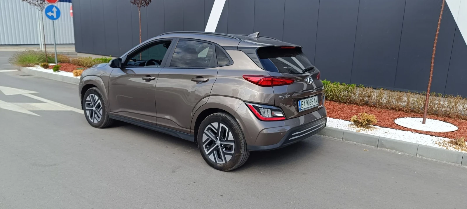 Hyundai Kona Electric 64 KW 09.2023г. Гаранция  - изображение 5