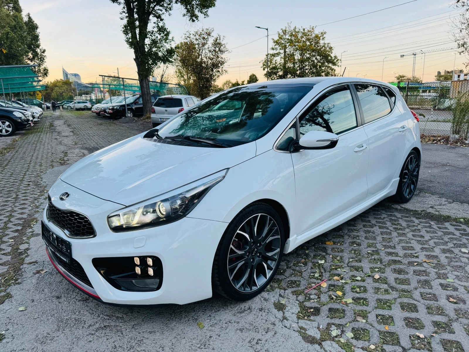 Kia Ceed 1.6 / 16V GT \ SPORT - [1] 