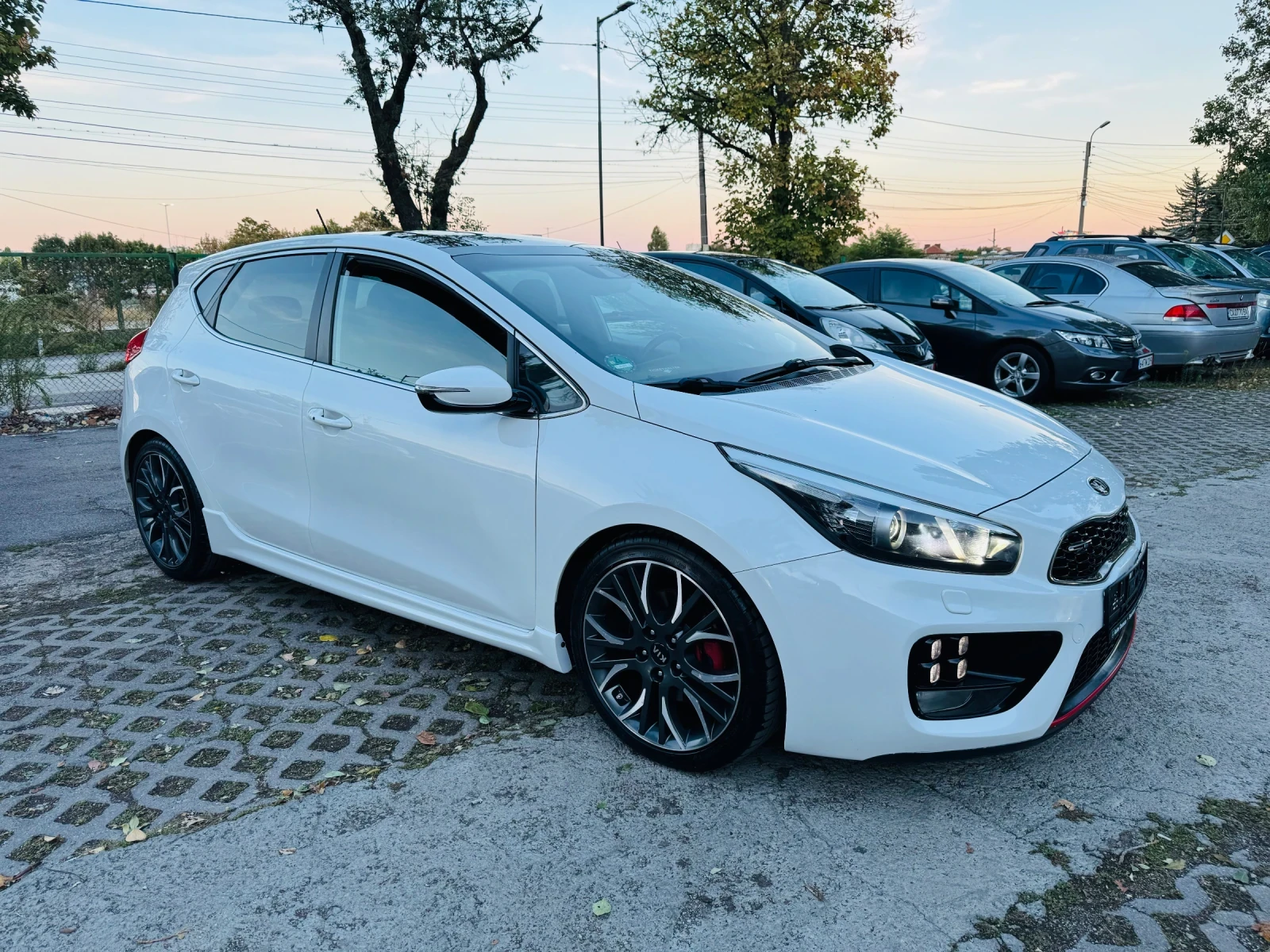 Kia Ceed 1.6 / 16V GT \ SPORT - изображение 6