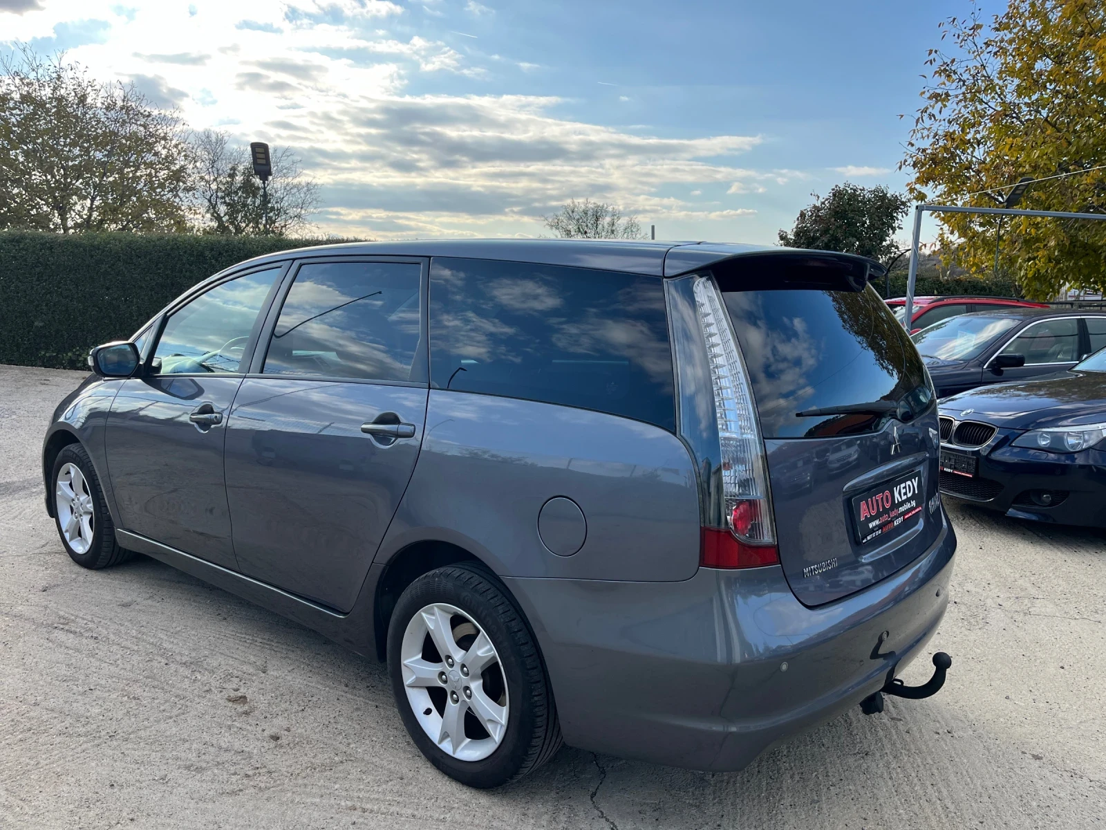 Mitsubishi Grandis 2.4i - изображение 4