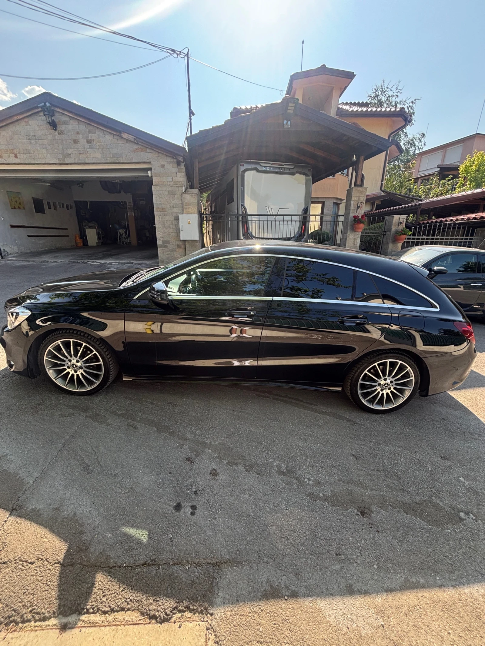 Mercedes-Benz CLA 180  - изображение 3