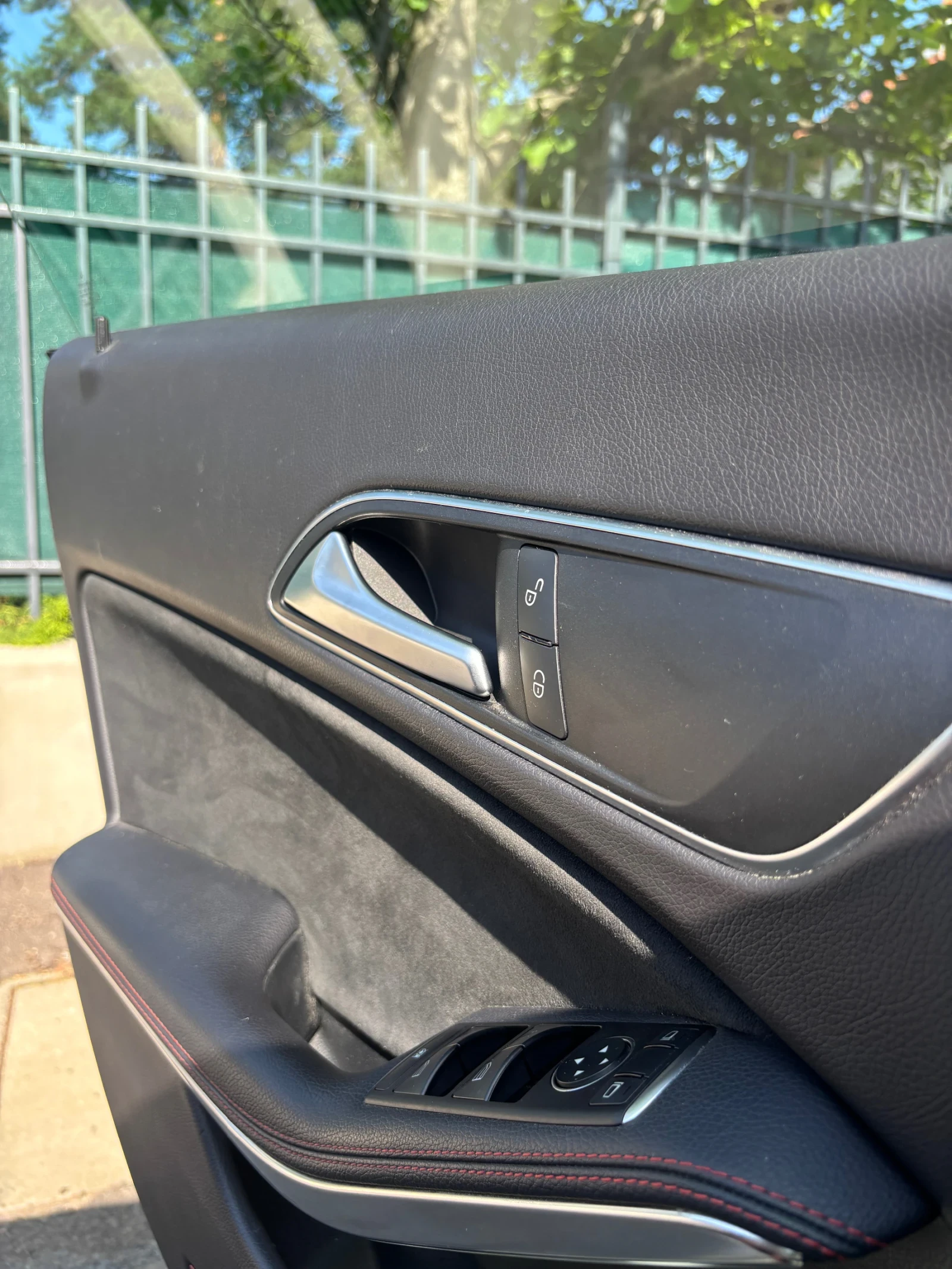 Mercedes-Benz CLA 180  - изображение 9