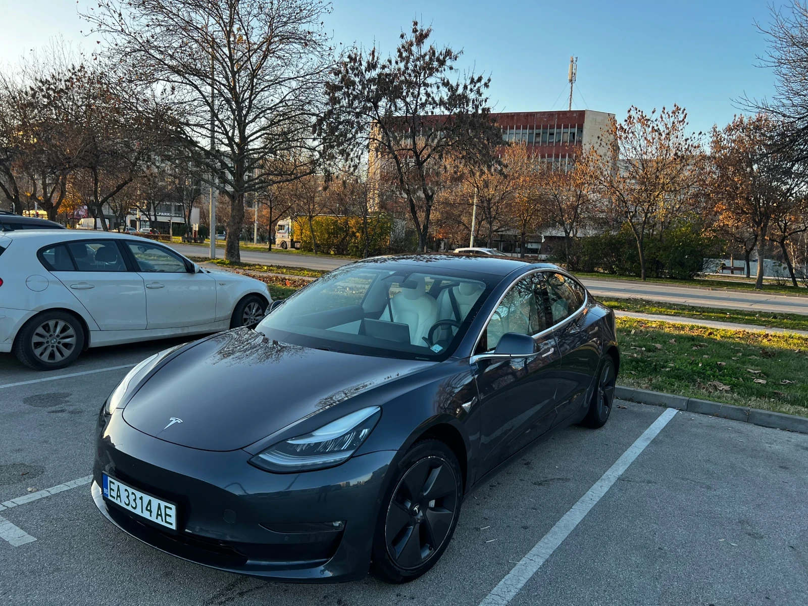 Tesla Model 3 | Mobile.bg � ����������� 1