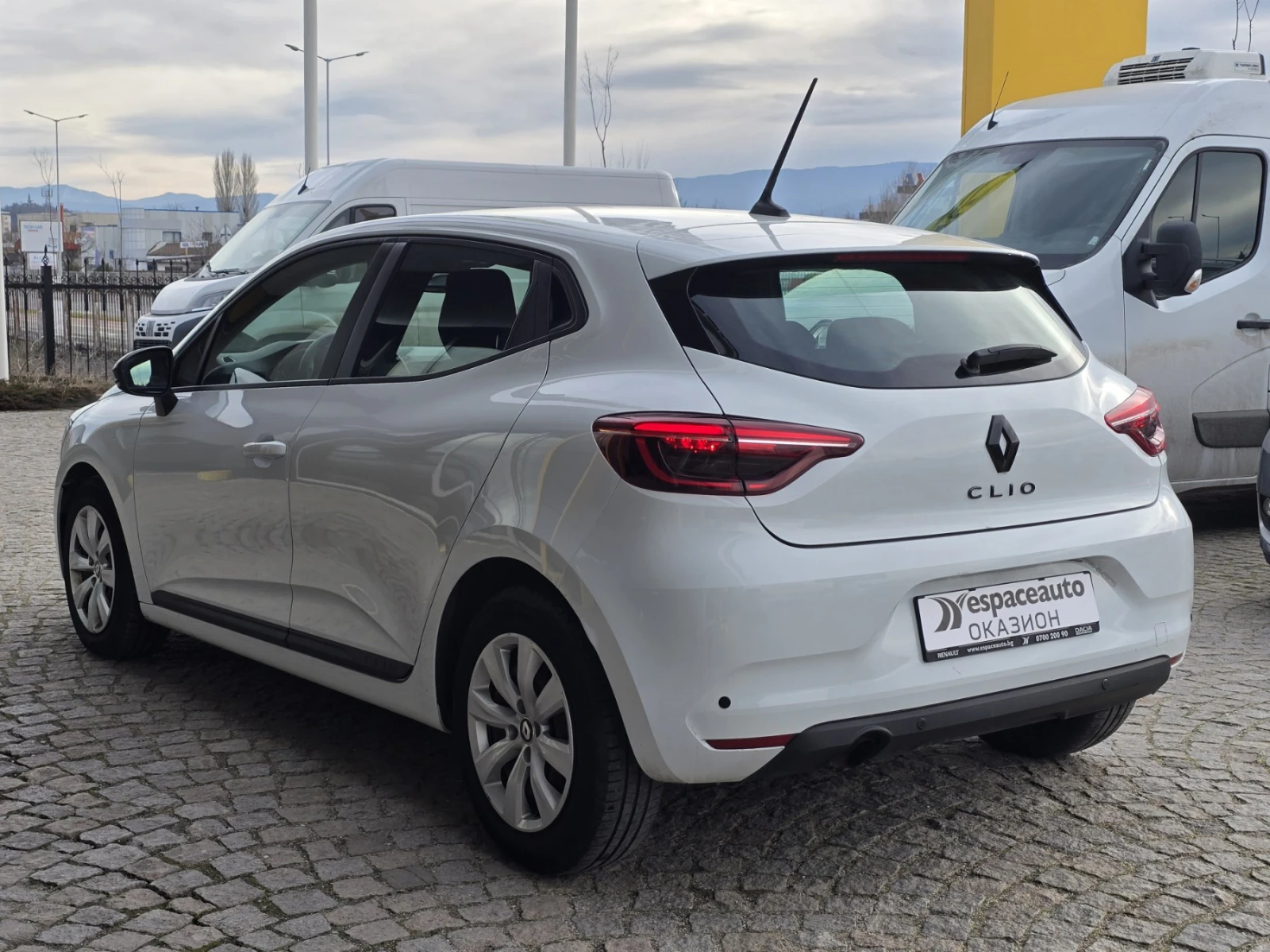 Renault Clio 1.0TCe/ 100к.с./Life - изображение 7