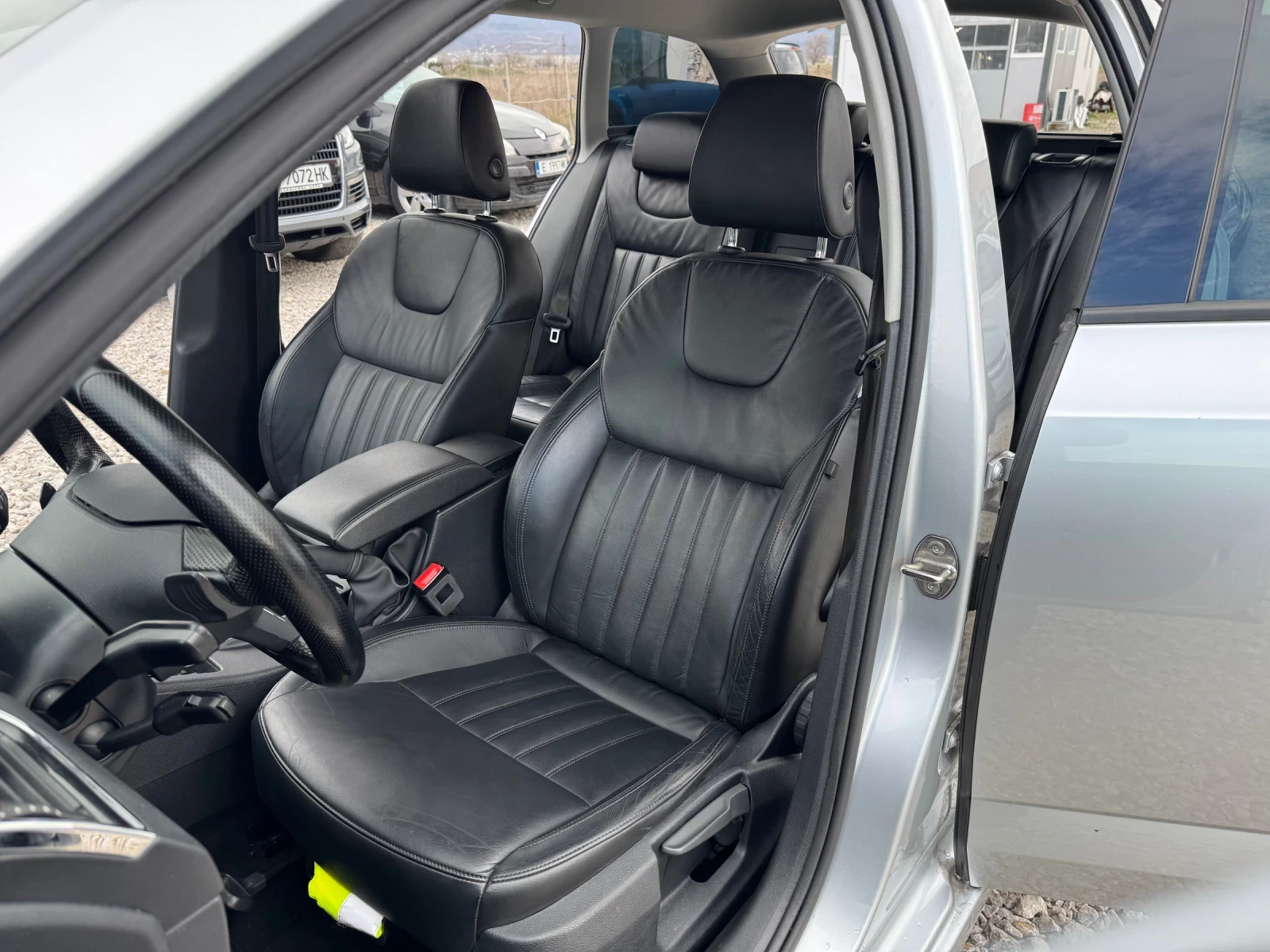 Skoda Octavia Virtual Cockpit | Mobile.bg � ����������� 7