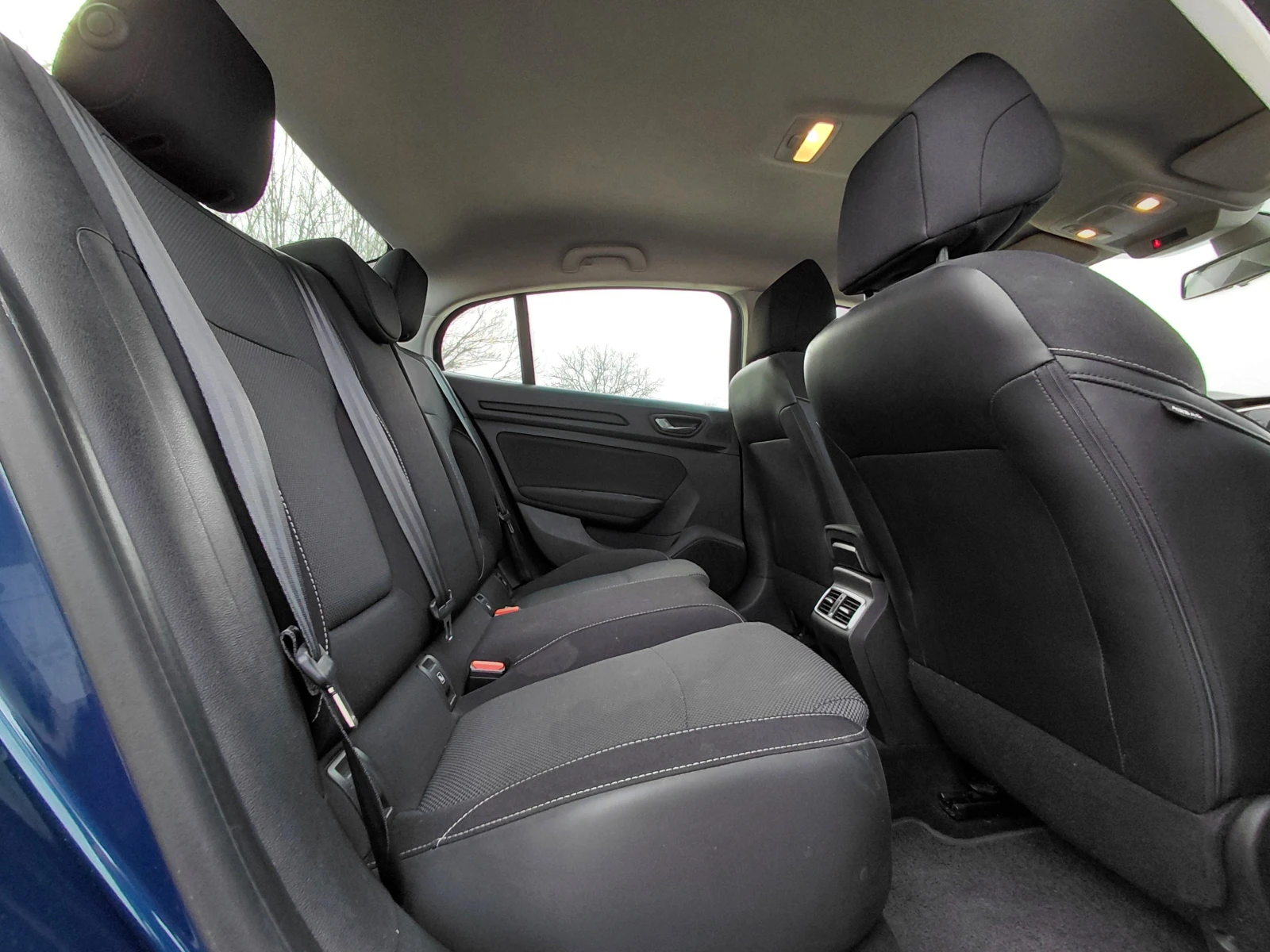 Renault Megane 1.3TCe/140к.с/Life, снимка 15 - Автомобили и джипове - 53720469