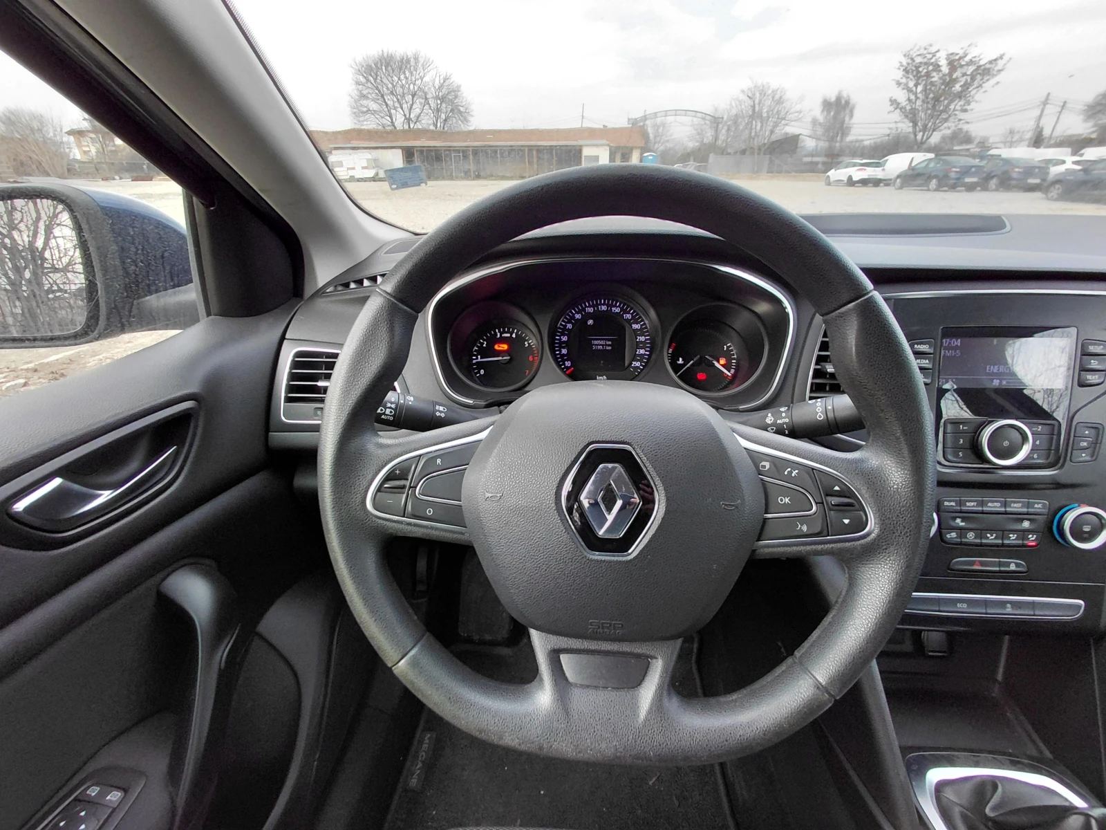 Renault Megane 1.3TCe/140к.с/Life, снимка 10 - Автомобили и джипове - 53720469