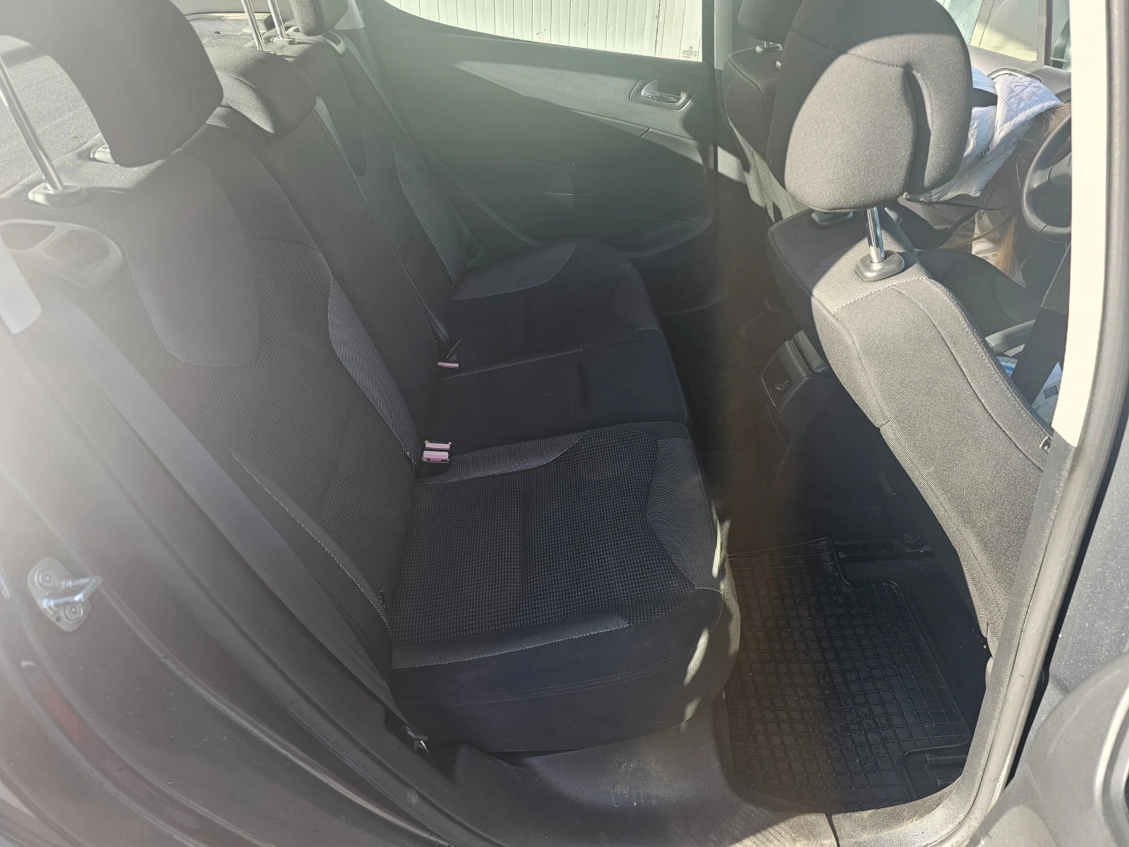 Peugeot 308 Газ-инж-Гаражно, снимка 15 - Автомобили и джипове - 53772207