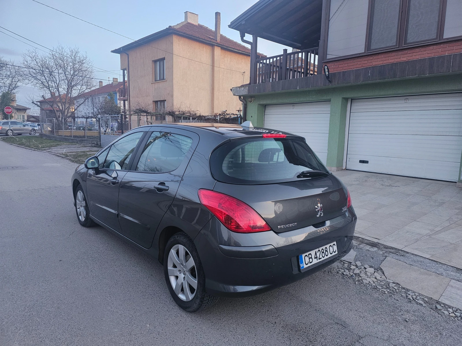 Peugeot 308 Газ-инж-Гаражно, снимка 4 - Автомобили и джипове - 53772207