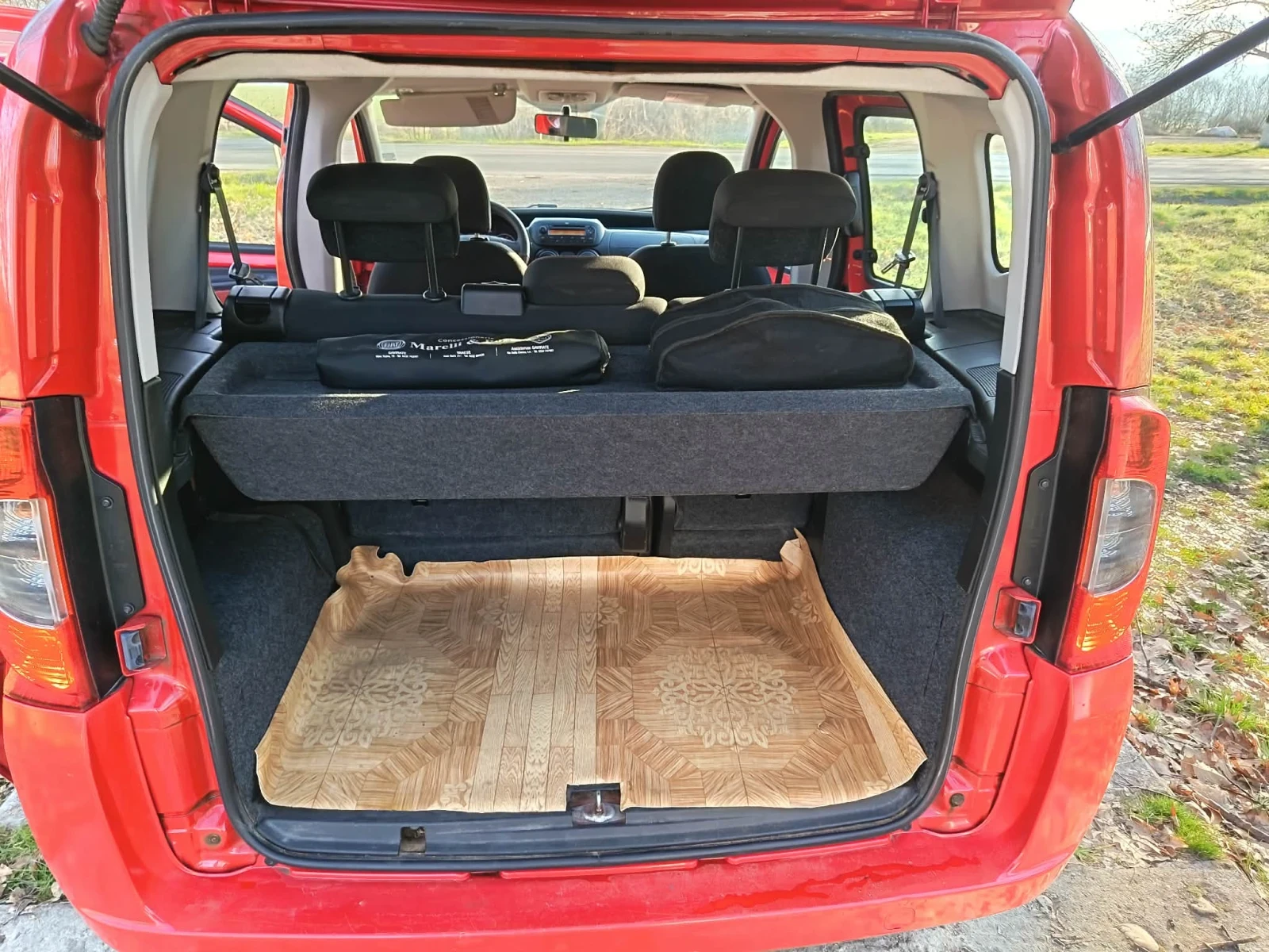 Fiat Qubo 1.3 mjet, снимка 9 - Автомобили и джипове - 53783529