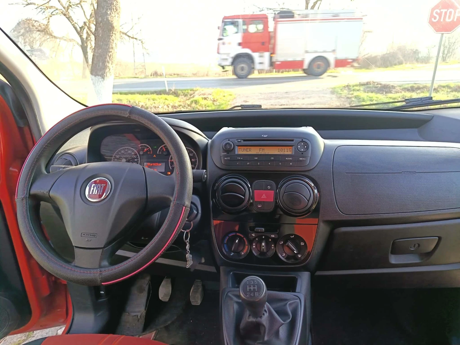 Fiat Qubo 1.3 mjet, снимка 8 - Автомобили и джипове - 53783529