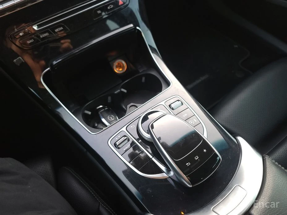 Mercedes-Benz C 220, снимка 8 - Автомобили и джипове - 53803453