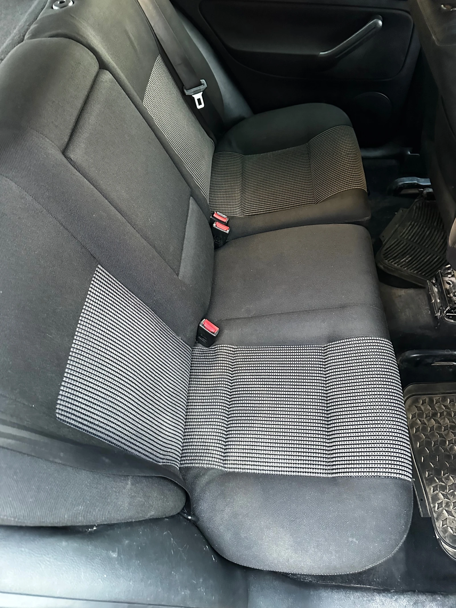 VW Golf Golf IV с Газов Инжекцион, снимка 10 - Автомобили и джипове - 53928537