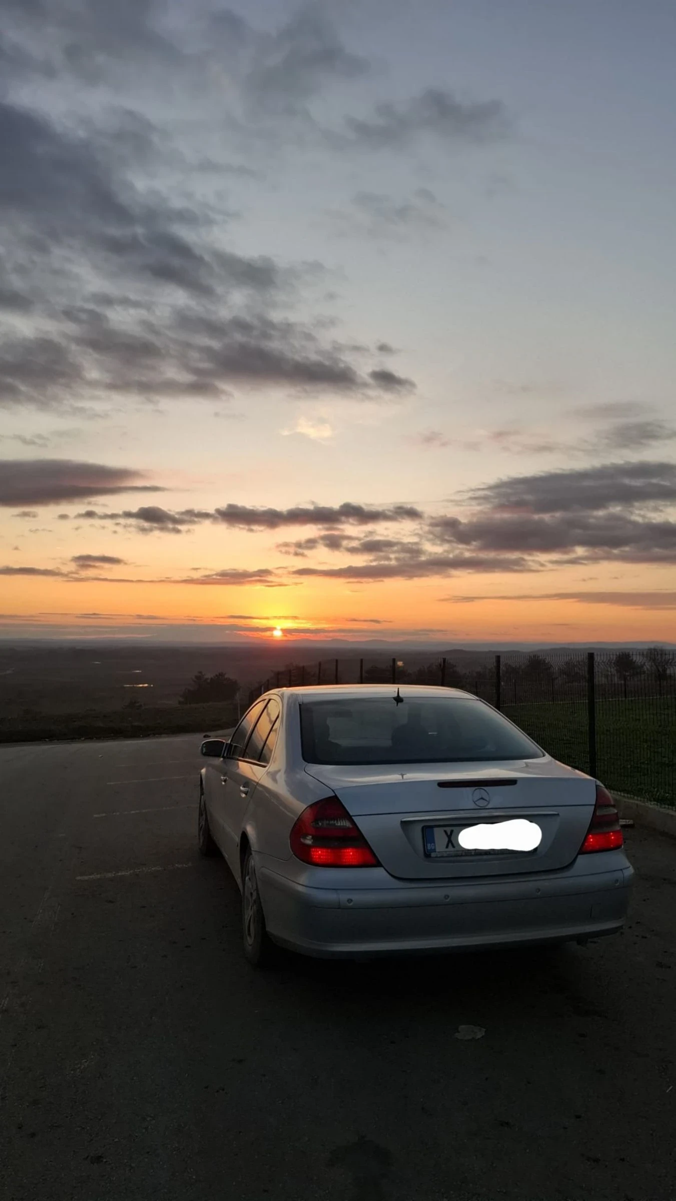 Mercedes-Benz E 280, снимка 3 - Автомобили и джипове - 54157775