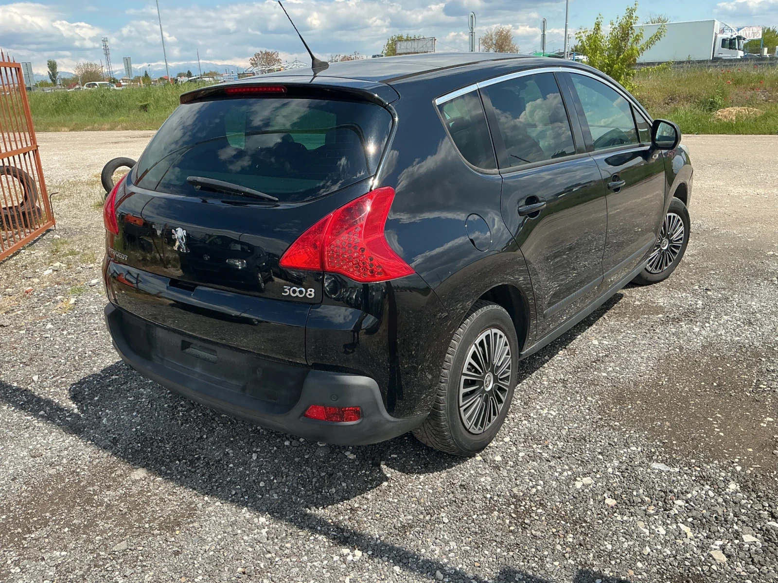 Peugeot 3008 1.6i, снимка 7 - Автомобили и джипове - 54413452