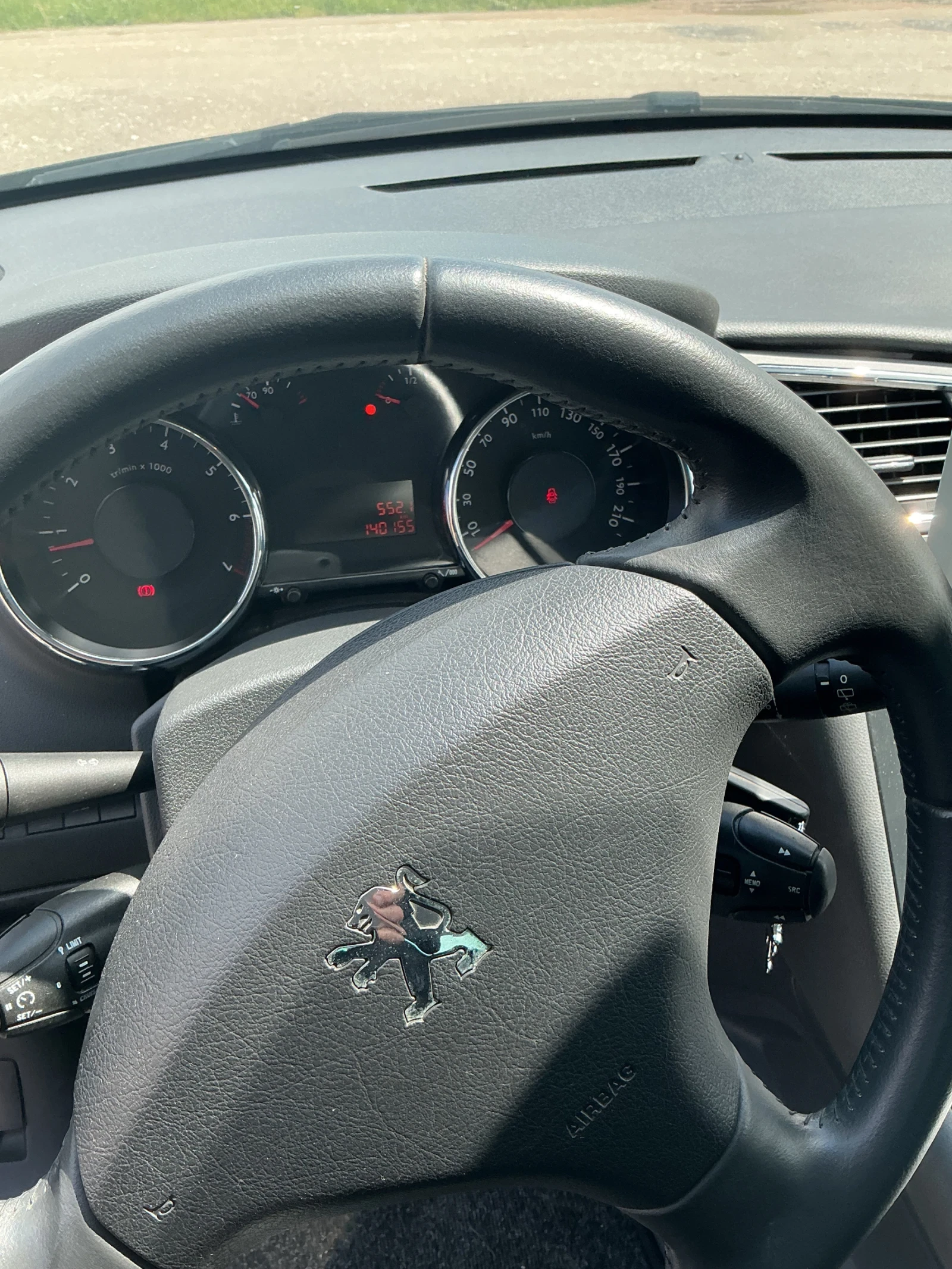 Peugeot 3008 1.6i, снимка 10 - Автомобили и джипове - 54413452