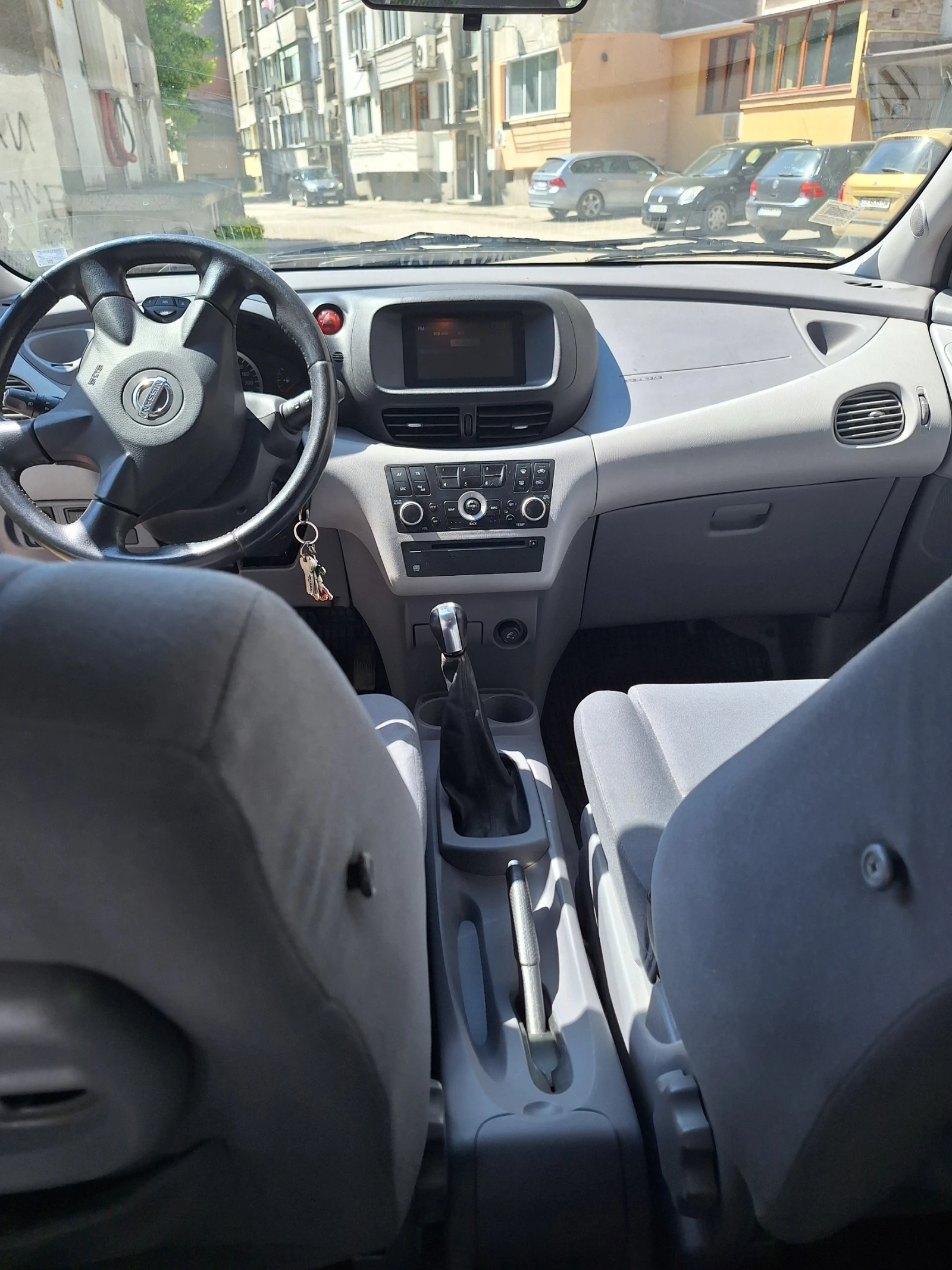 Nissan Almera tino, снимка 5 - Автомобили и джипове - 54452705