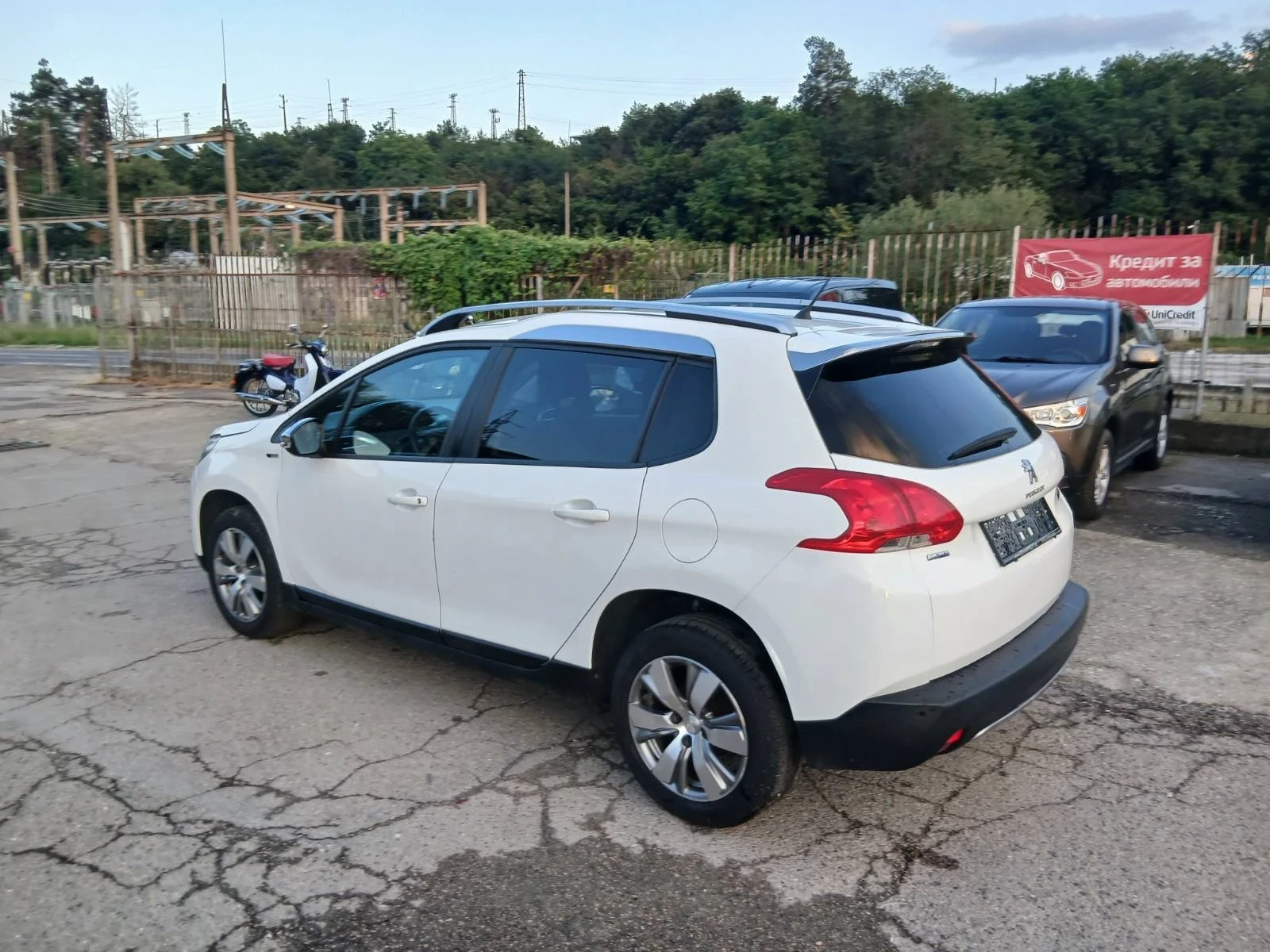 Peugeot 2008  1.6Blue HDI STYLE EDITION, снимка 3 - Автомобили и джипове - 55112038