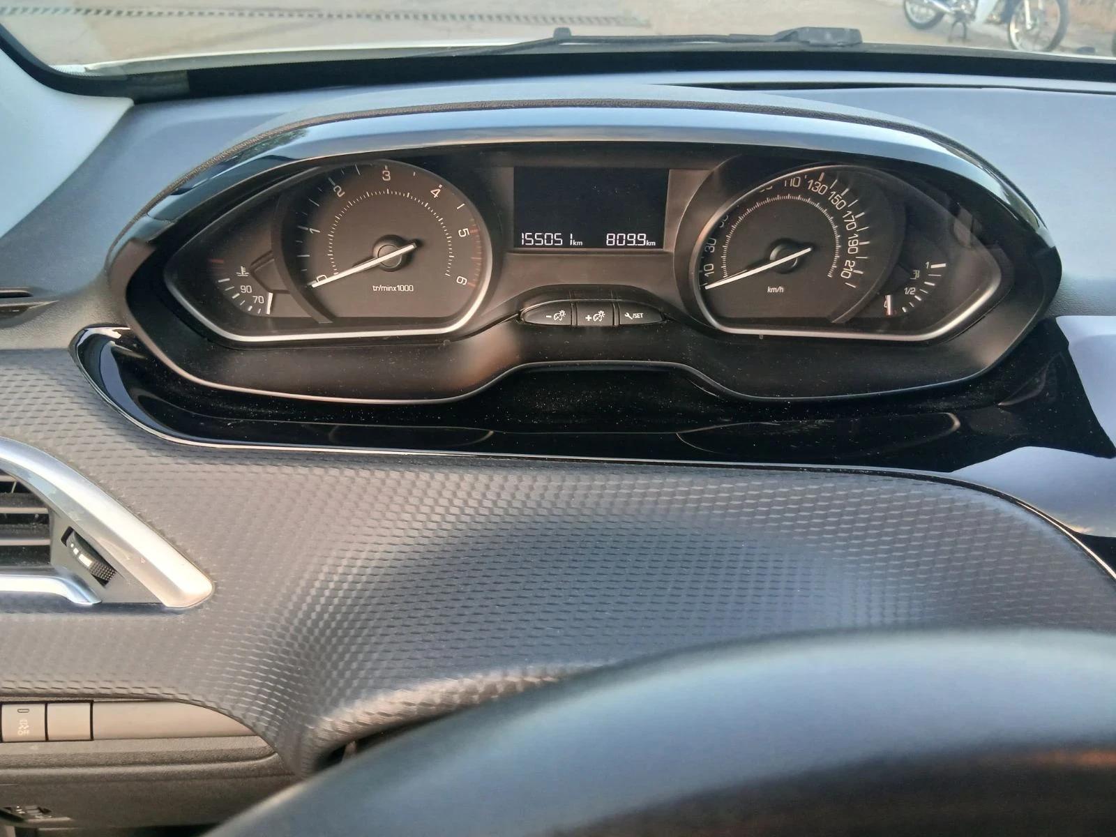 Peugeot 2008  1.6Blue HDI STYLE EDITION, снимка 6 - Автомобили и джипове - 55112038