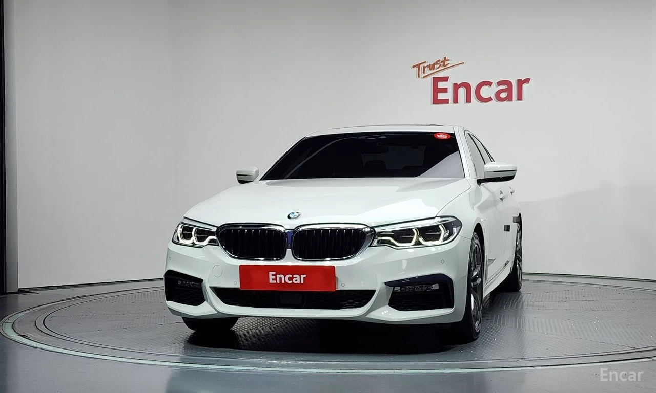 BMW 530 ПОДГРЕВИ * ОБДУХВАНЕ * 360 КАМЕРА * АВТОКРЕДИТ, снимка 4 - Автомобили и джипове - 55154998