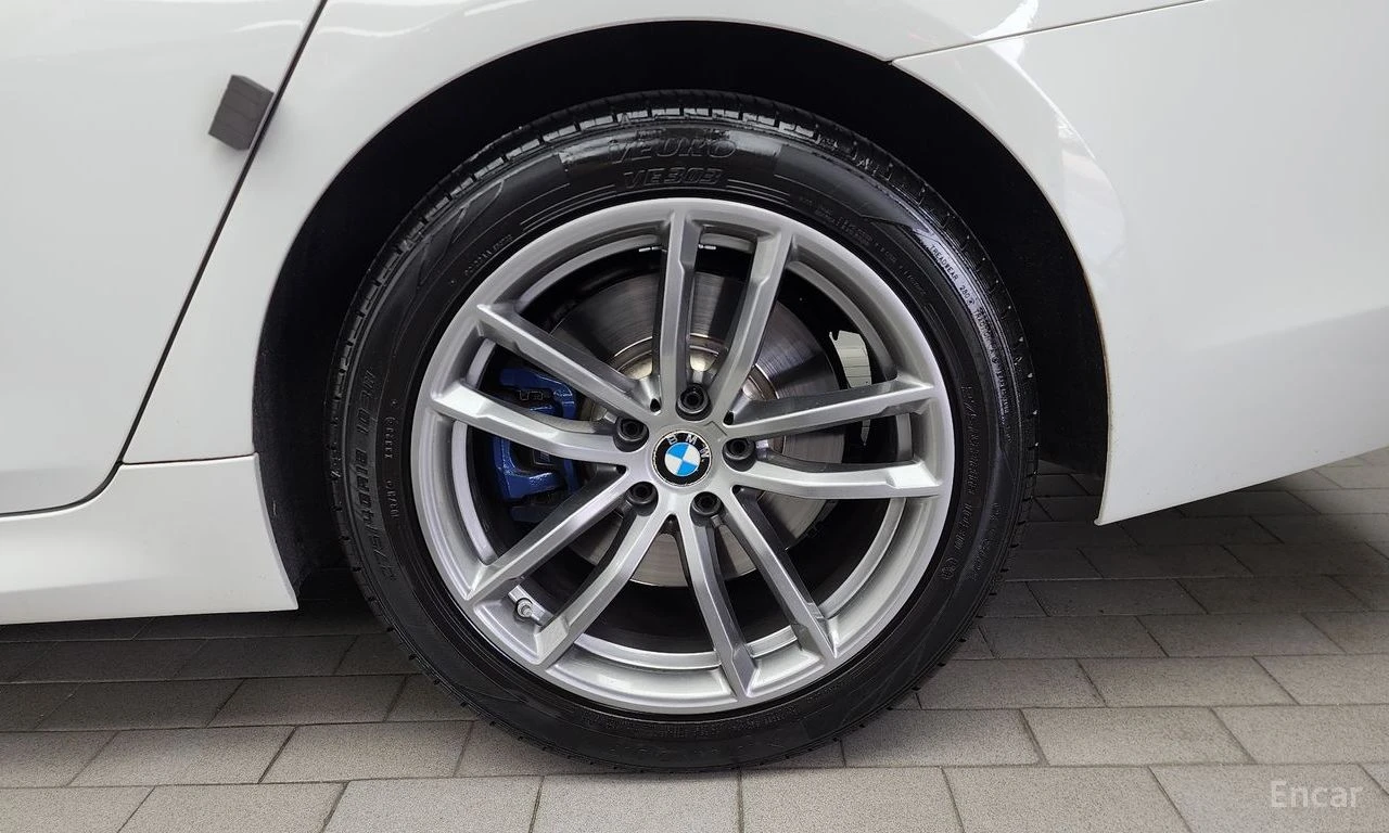 BMW 530 ПОДГРЕВИ * ОБДУХВАНЕ * 360 КАМЕРА * АВТОКРЕДИТ, снимка 7 - Автомобили и джипове - 55154998